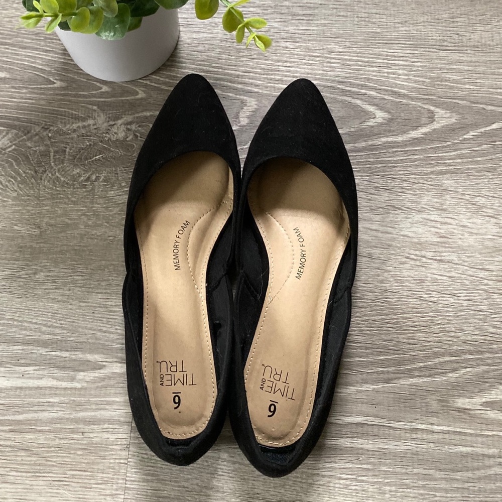 Black flats